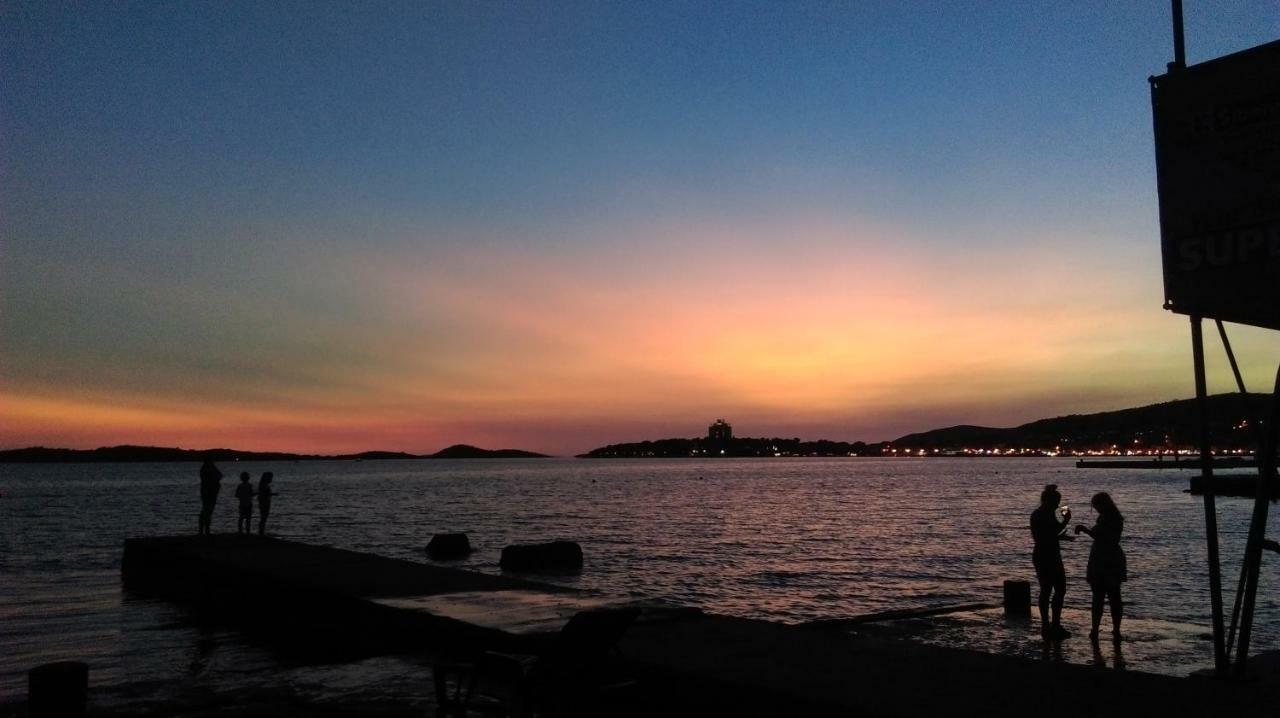 House Katka Hotel Vodice Kültér fotó
